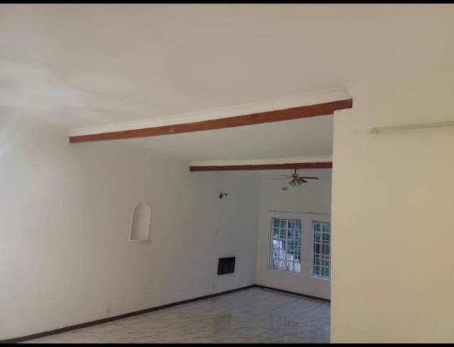 3 BEDROOM PROPERTY TO RENT IN MURRAYFIELD